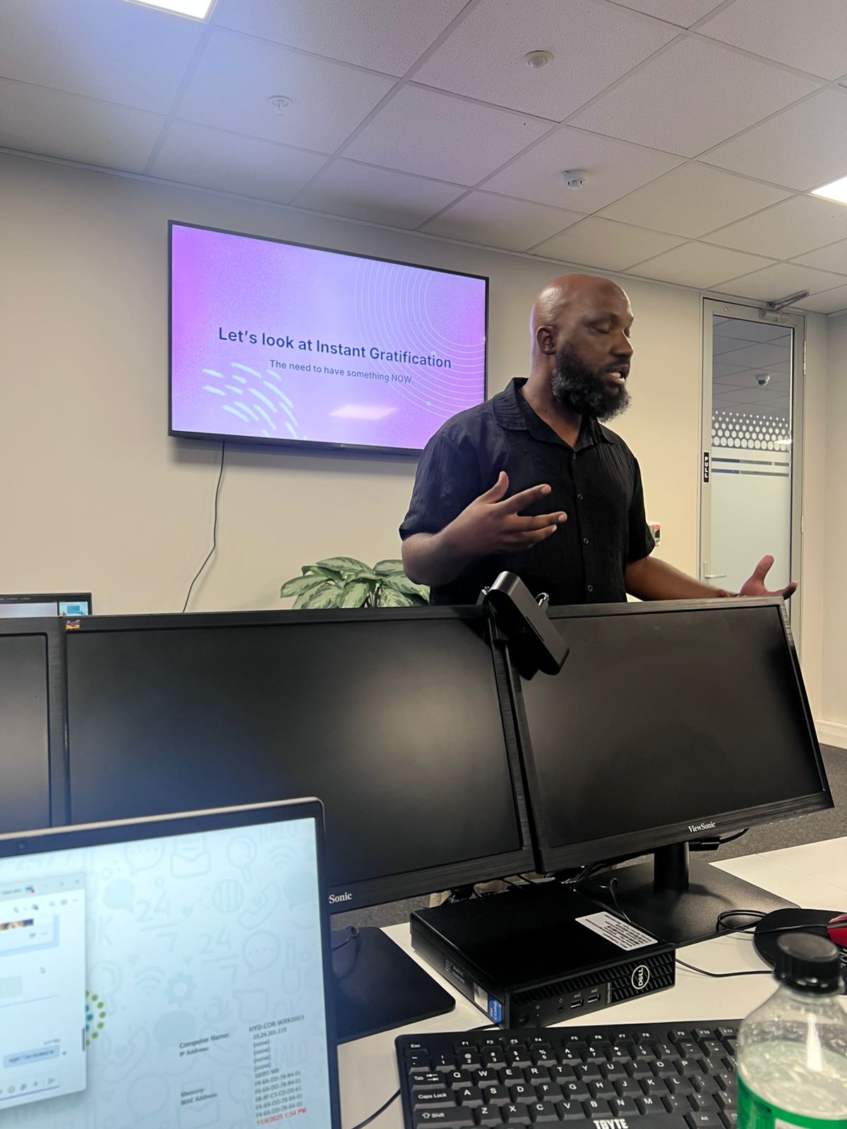 Emile facilitating a professional supervision and training session